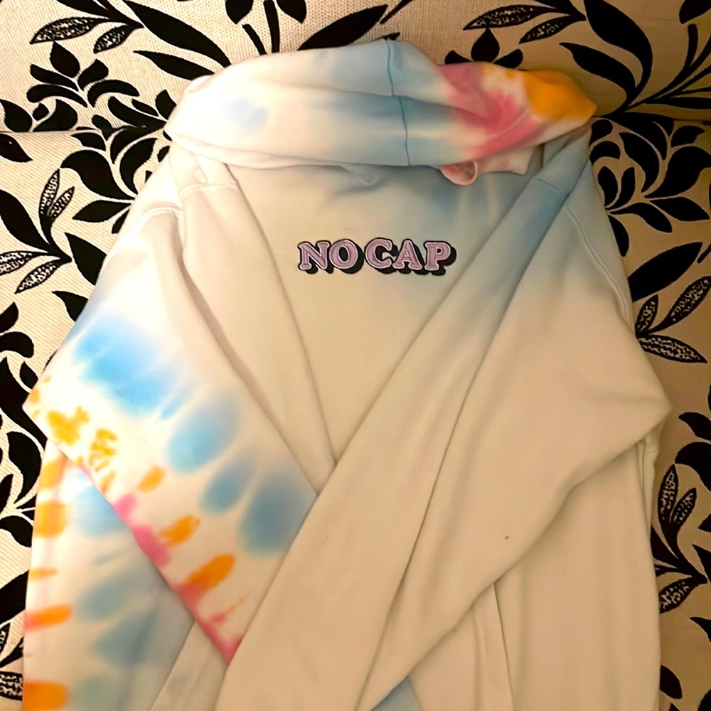 Small Zuni Sportswear “no cap” hoodie. Tie Dye